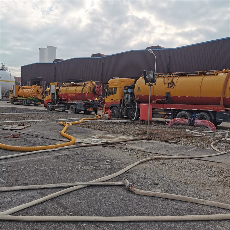 台江污水池清理